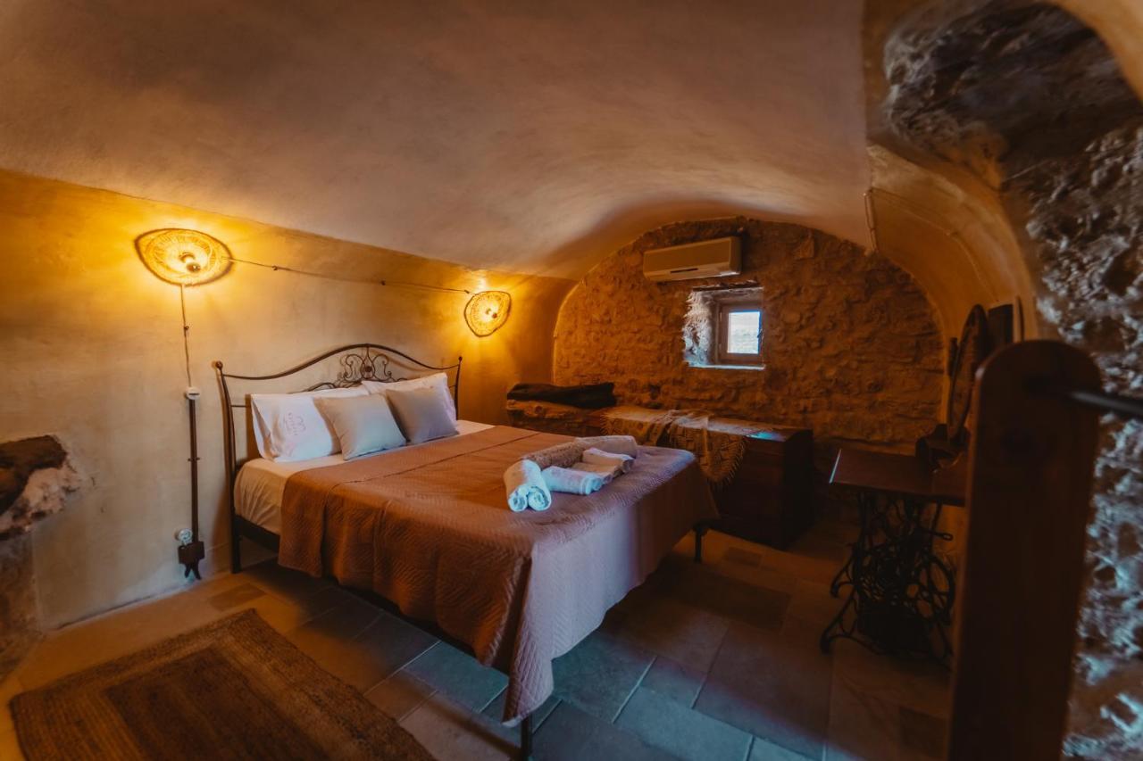 Kythera Secrets Suites Viaradika Exterior foto
